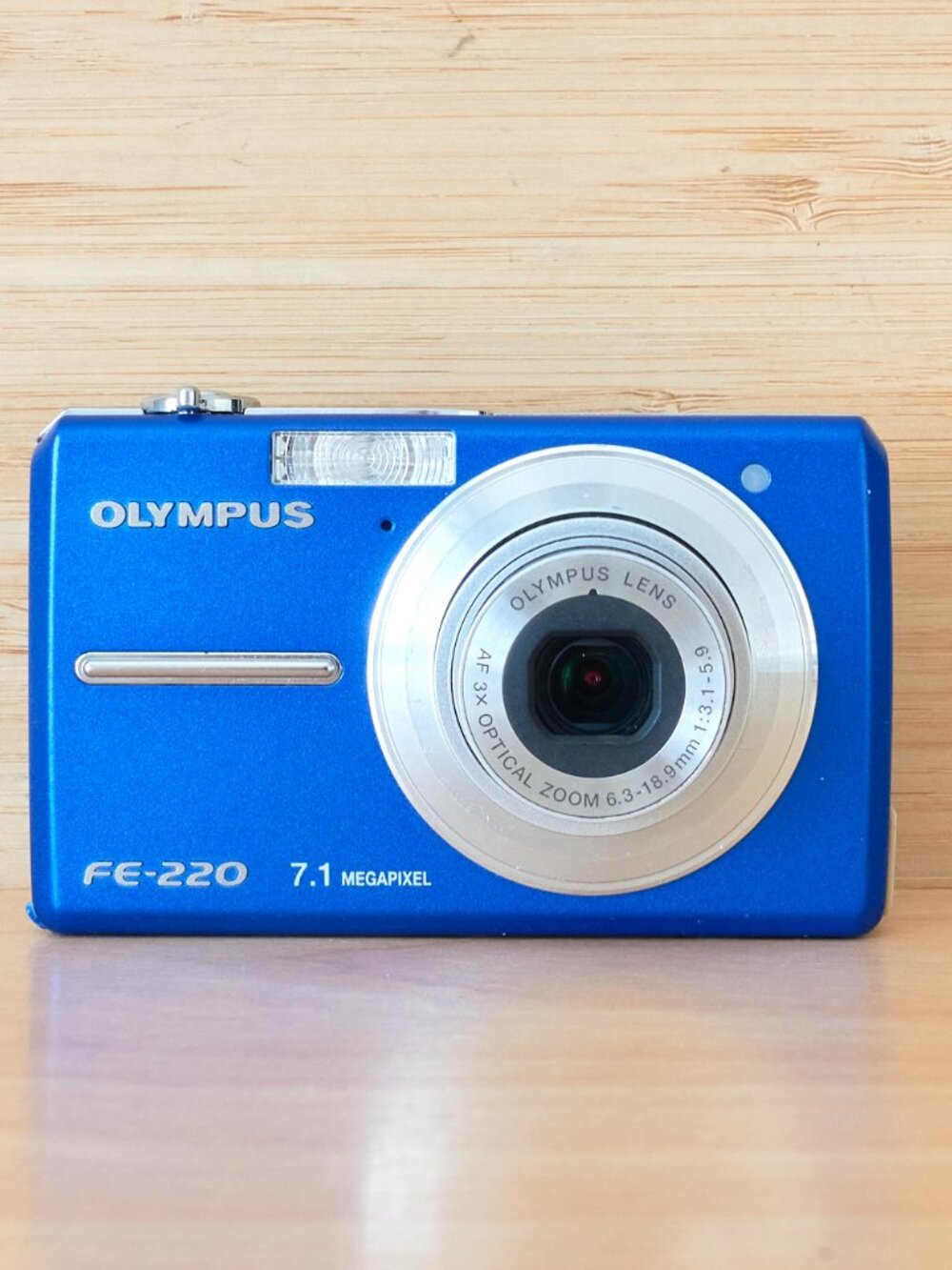 Olympus FE-220 Blue Digital Camera Vintage Compact Point and Shoot